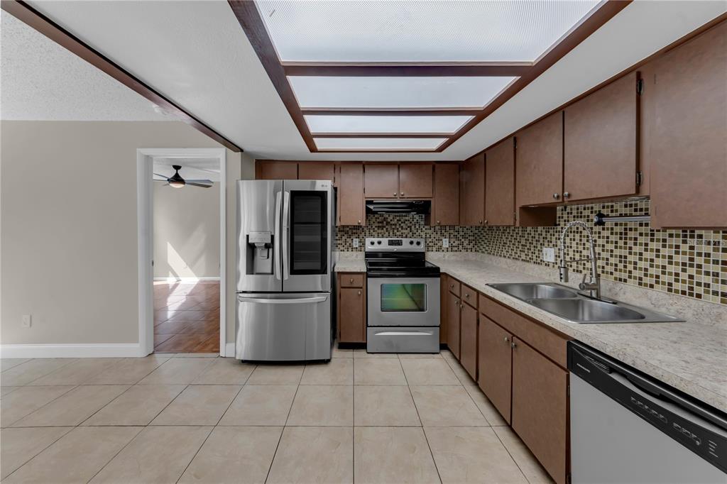 Spacious kitchen