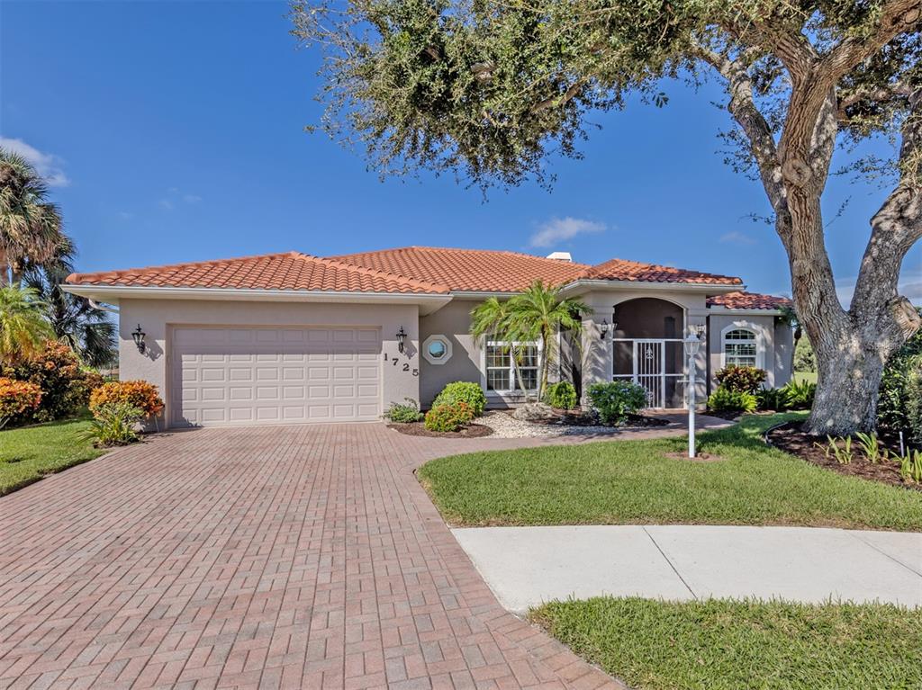 This large driveway can accommodate plenty of parking