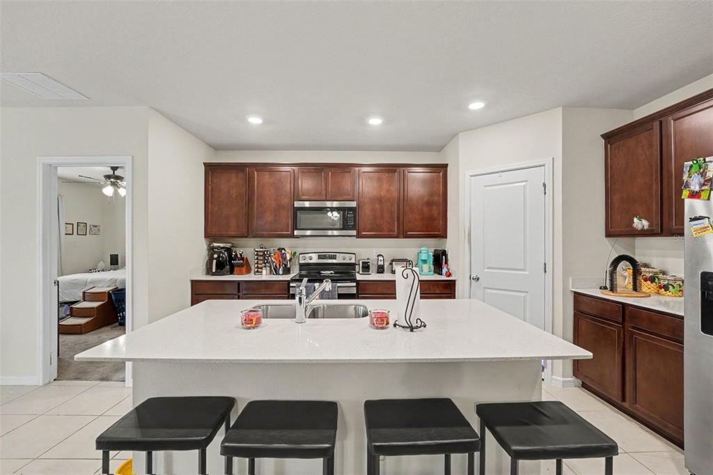 Property for sale at 3824 INDIAN RIVER COURT, LAKELAND, FL, 33811