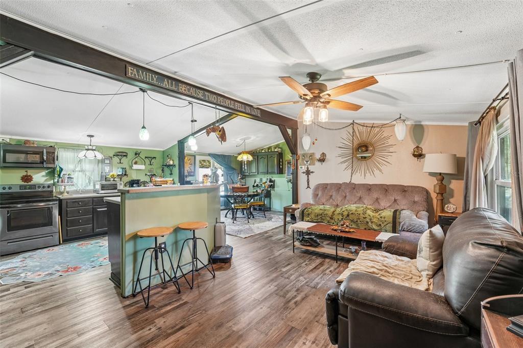 Property for sale at 879 COUSINTOWN ROAD, INTERLACHEN, FL, 32148