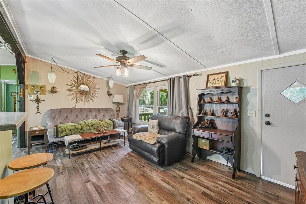 Property for sale at 879 COUSINTOWN ROAD, INTERLACHEN, FL, 32148