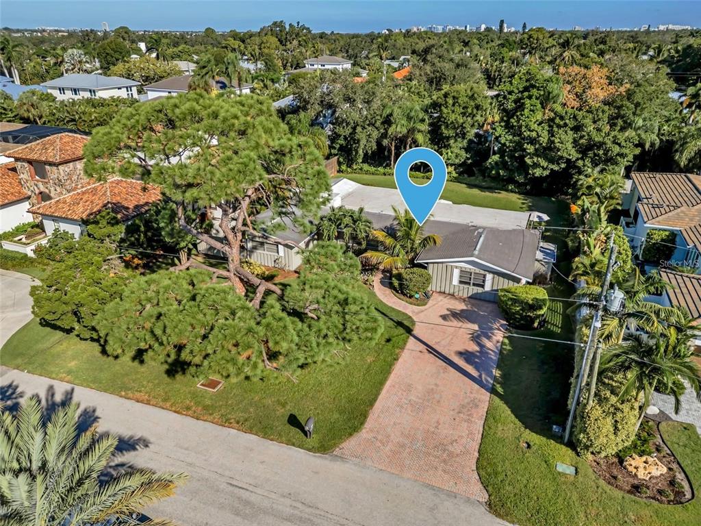 An exceptional opportunity to build your dream home in the established and highly desirable Oyster Bay Estates neighborhood.