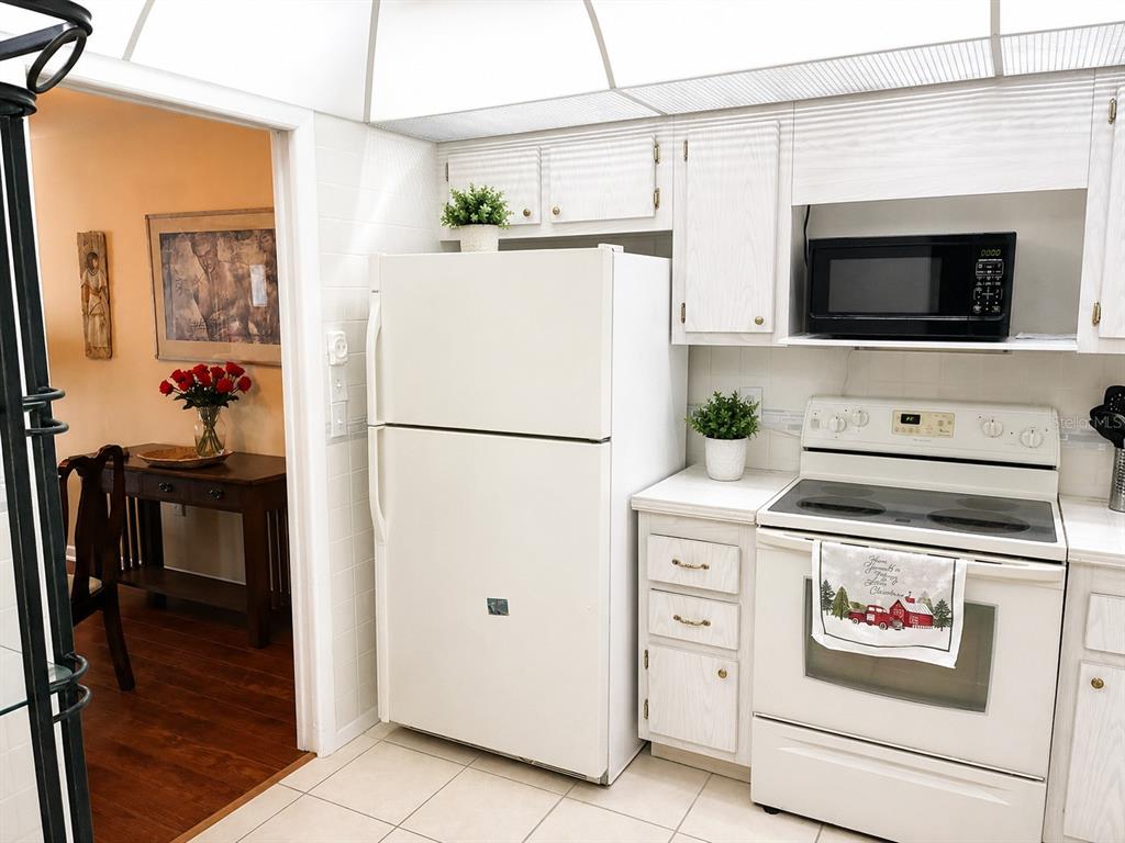 Property for sale at 4575 COVE CIRCLE UNIT 506, ST PETERSBURG, FL, 33708