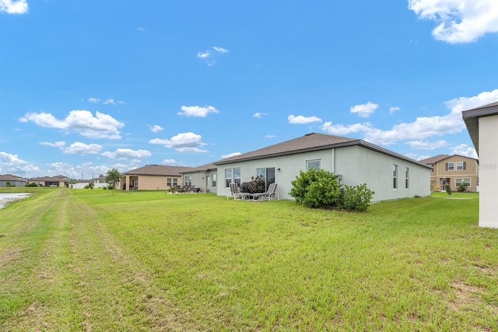 Plenty of yard space