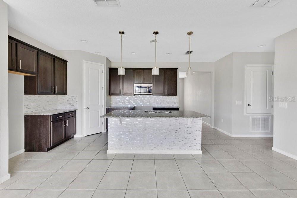 Property for sale at 2570 WADEVIEW LOOP, ST CLOUD, FL, 34769
