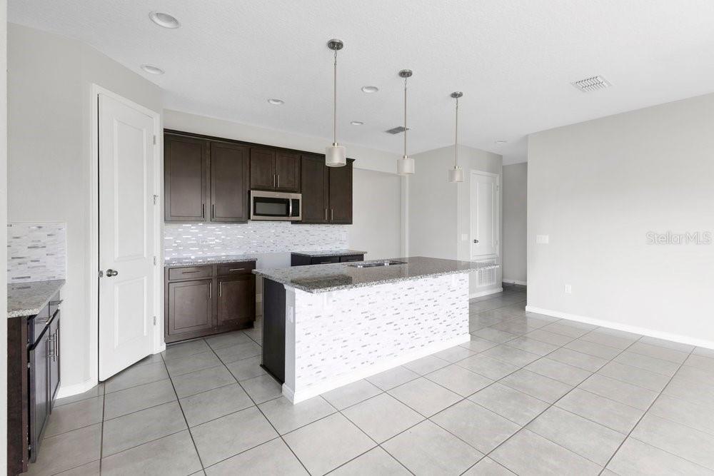 Property for sale at 2570 WADEVIEW LOOP, ST CLOUD, FL, 34769