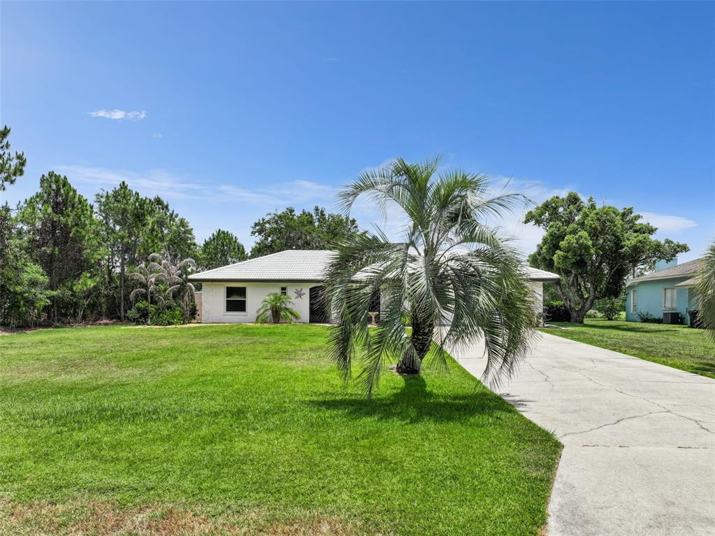 Property for sale at 7651 LIMONIA DRIVE, INDIAN LAKE ESTATES, FL, 33855