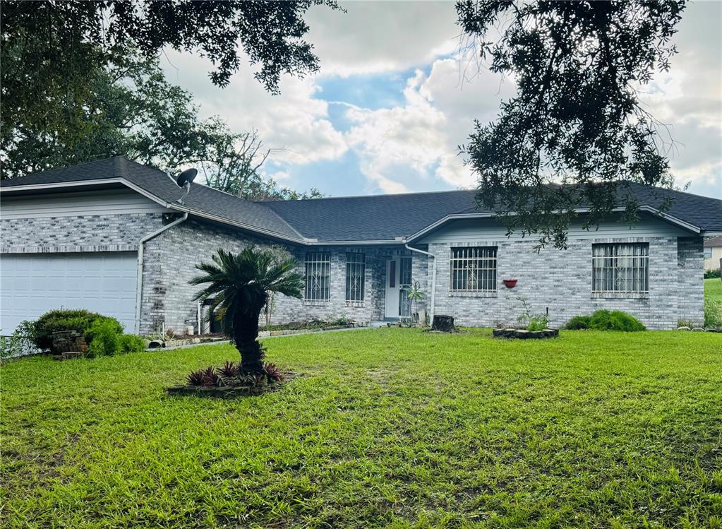 Property for sale at 819 CHAMBERLAIN LOOP, LAKE WALES, FL, 33853
