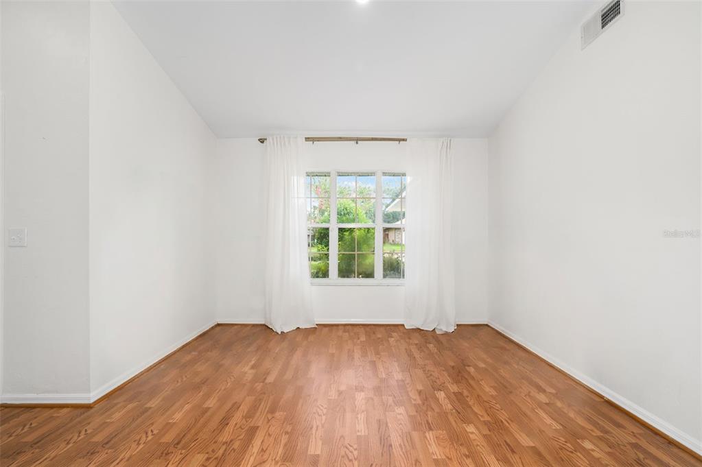 Flex space to left of foyer
