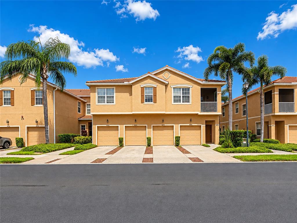Property for sale at 3426 PARKRIDGE CIRCLE UNIT 34-105, SARASOTA, FL, 34243