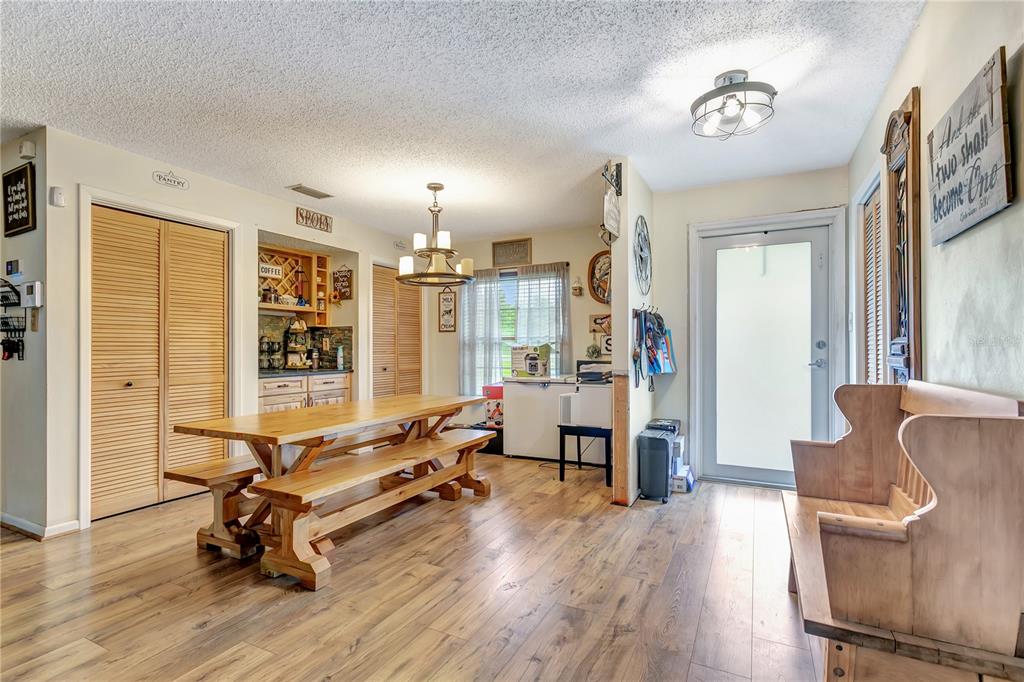 Lots of extral storage in the dining room