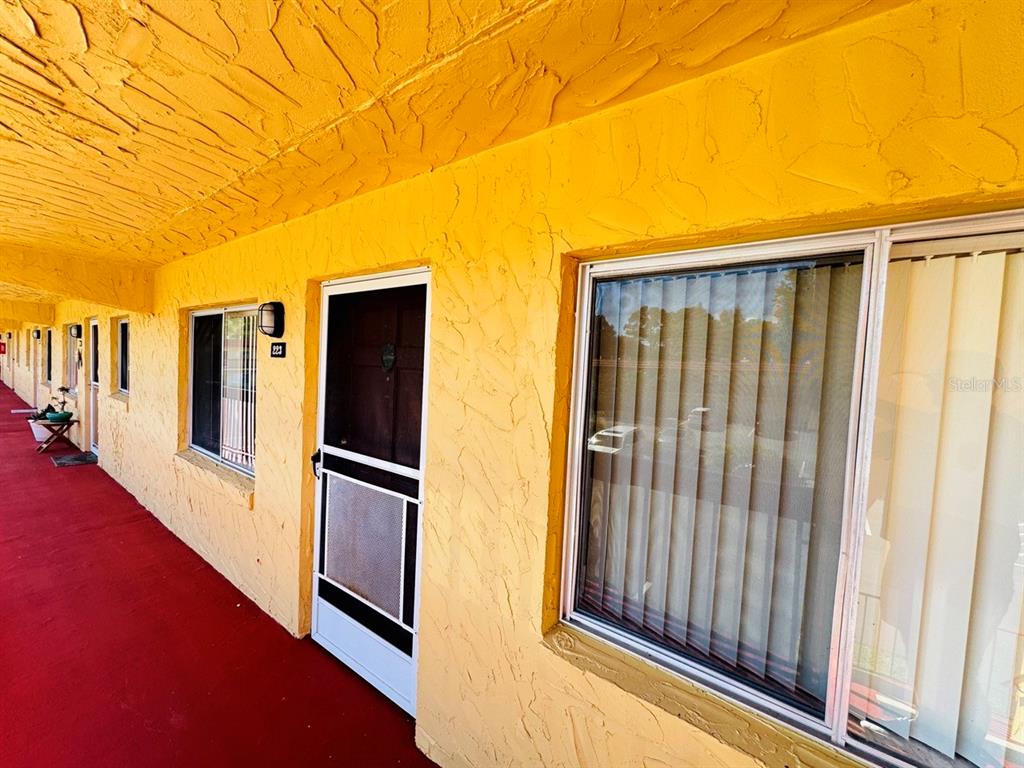 Property for sale at 400 EL CAMINO DRIVE UNIT 223, WINTER HAVEN, FL, 33884