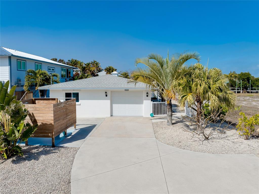 Property for sale at 170 MOCKINGBIRD LANE, ENGLEWOOD, FL, 34223