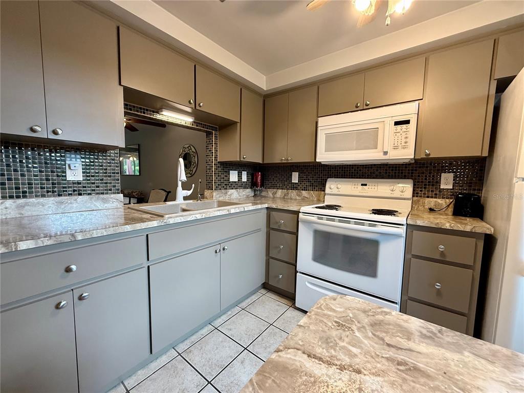 Property for sale at 4303 SUMMERSUN DRIVE, NEW PORT RICHEY, FL, 34652