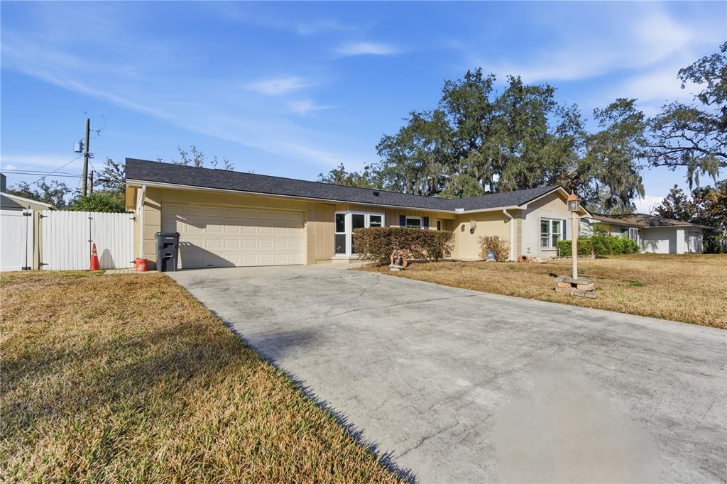 Property for sale at 308 ELLEN WAY, BRANDON, FL, 33510