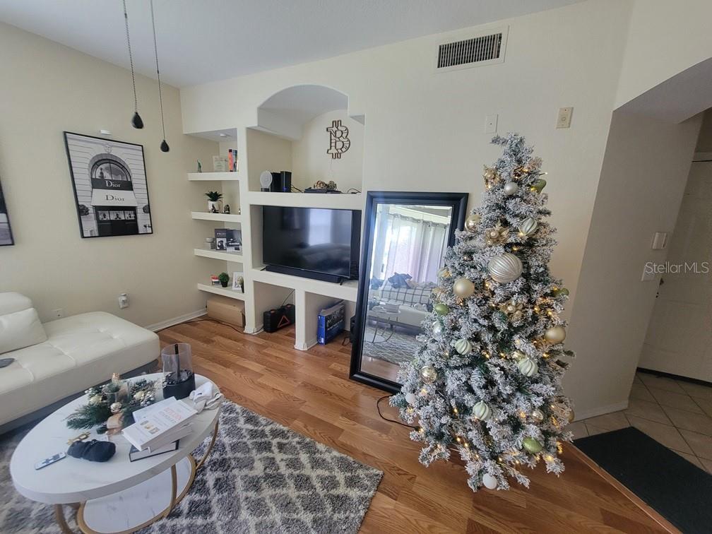 Property for sale at 8413 LUCUYA WAY UNIT 306, TEMPLE TERRACE, FL, 33637