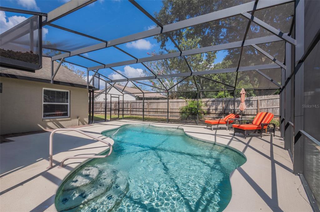 Private Corner Lot Screen Enclosed Salt Water Pool