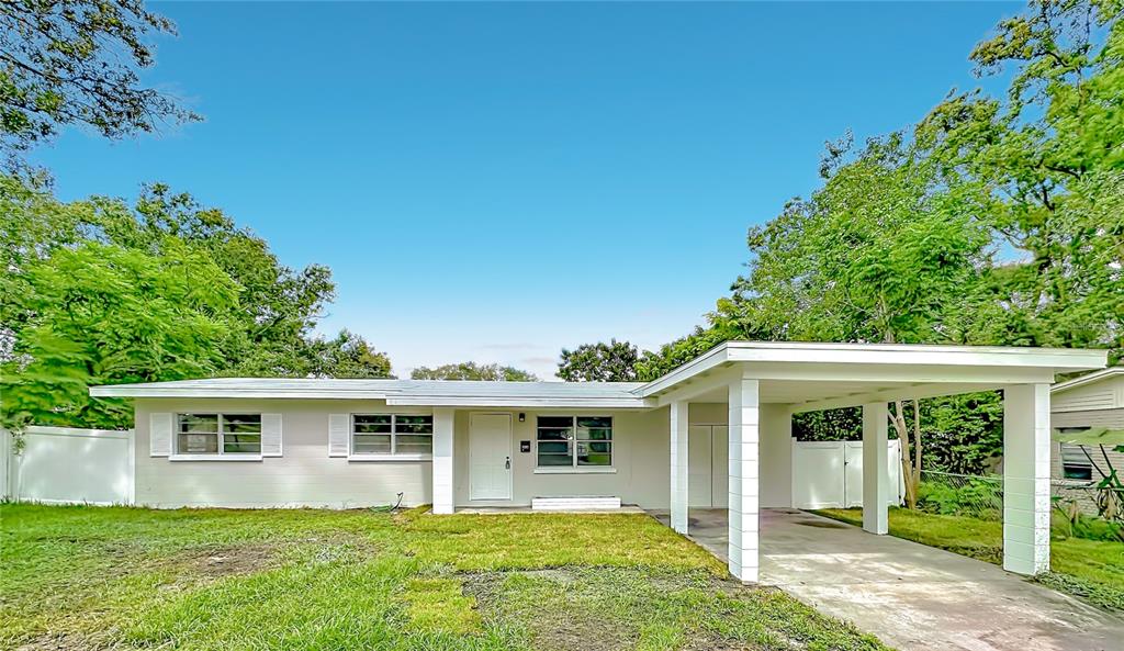 Property for sale at 304 SUNNYHILL LANE, LAKELAND, FL, 33803