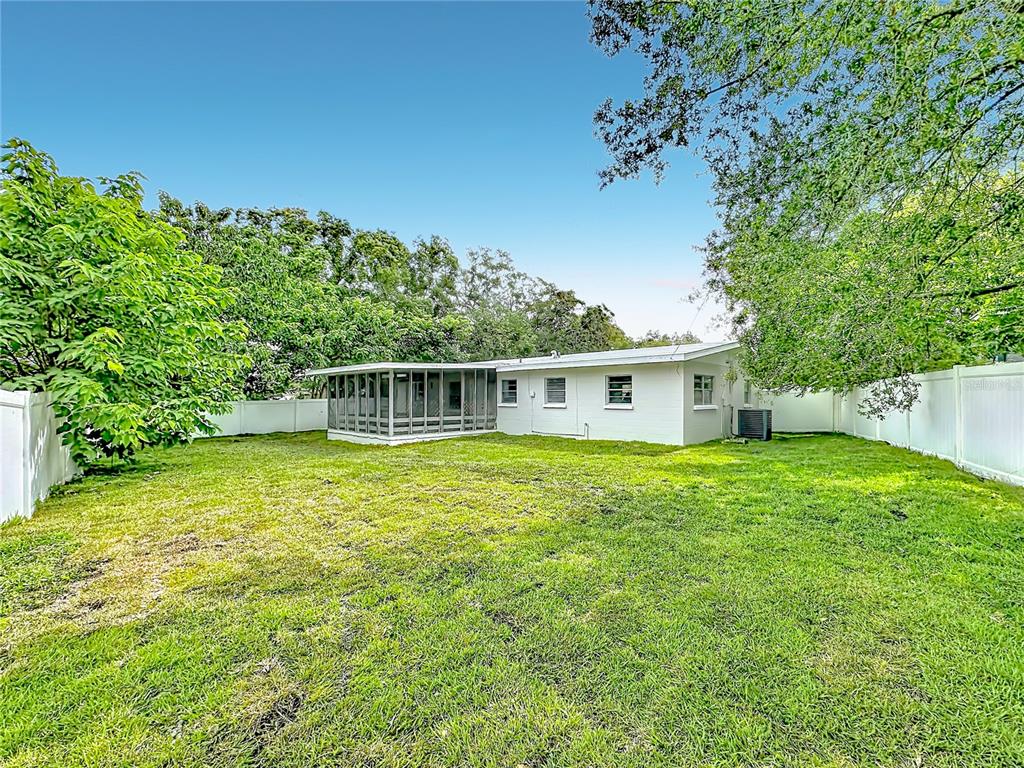 Property for sale at 304 SUNNYHILL LANE, LAKELAND, FL, 33803