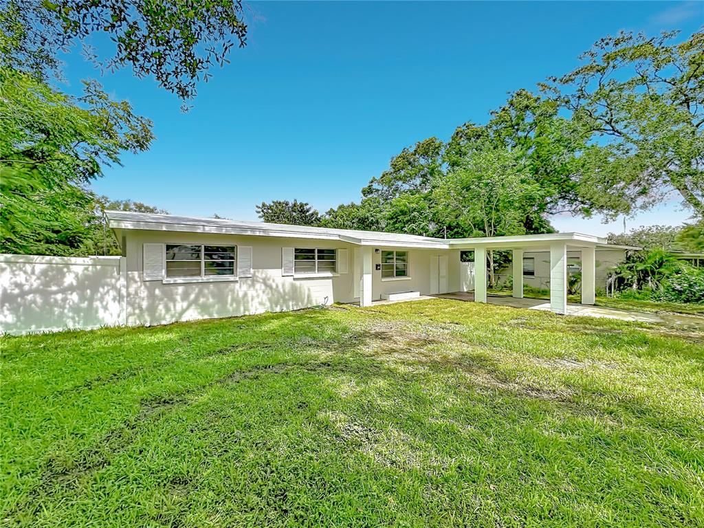 Property for sale at 304 SUNNYHILL LANE, LAKELAND, FL, 33803