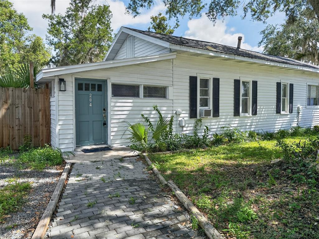 Property for sale at 325 S 2ND STREET, LEESBURG, FL, 34748