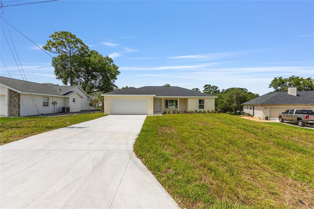 Property for sale at 13031 NE 7TH LOOP, SILVER SPRINGS, FL, 34488
