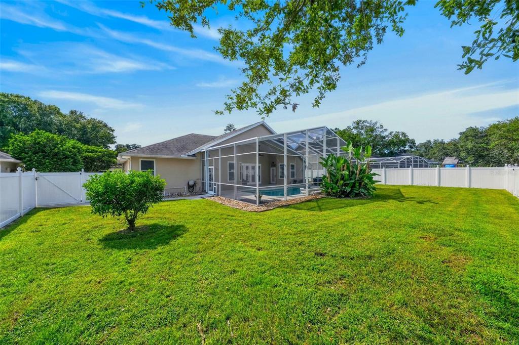 Large fenced back yard