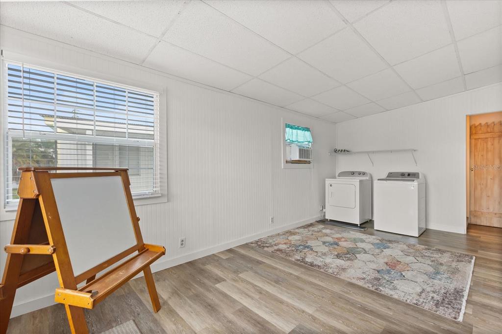 Property for sale at 465 MARINA LANE, TAVARES, FL, 32778