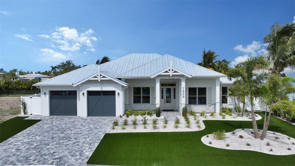Property for sale at 8009 20TH PLACE W, BRADENTON, FL, 34209
