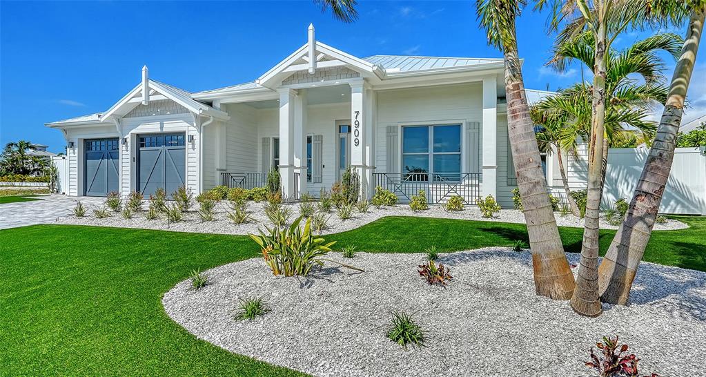 Property for sale at 8009 20TH PLACE W, BRADENTON, FL, 34209