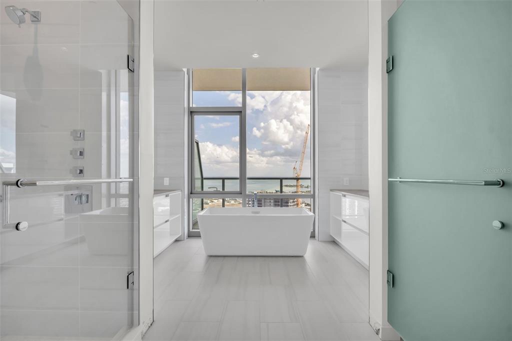 Property for sale at 400 CENTRAL AVENUE UNIT 2705, ST PETERSBURG, FL, 33701