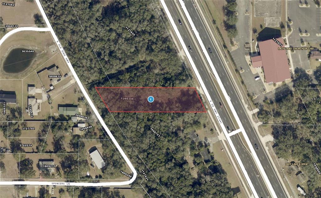 Property for sale at 524 S HIGHWAY 27/441, LADY LAKE, FL, 32159