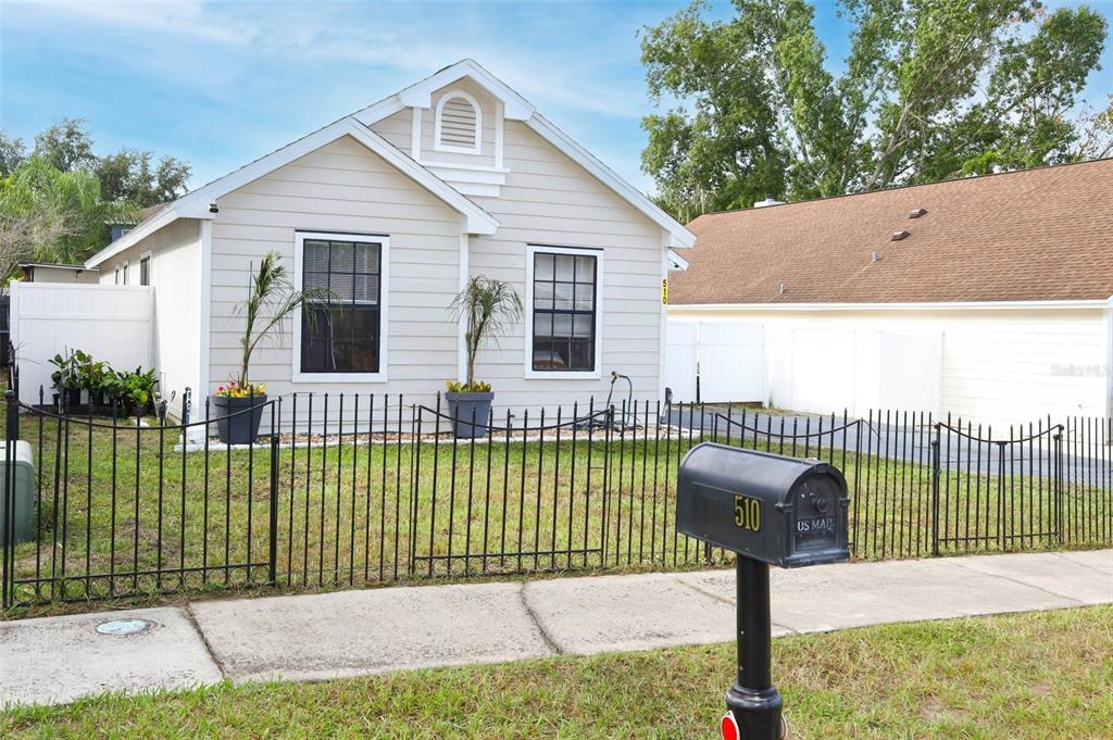 Property for sale at 510 CONURE STREET, APOPKA, FL, 32712