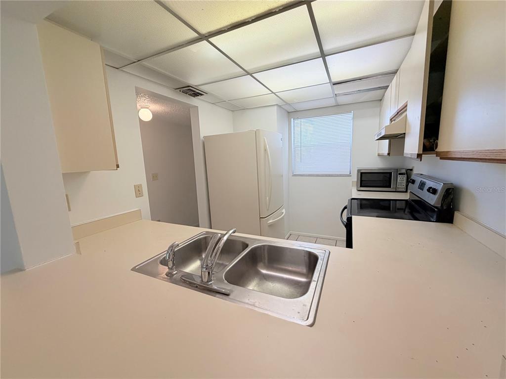 Property for sale at 8151 HEATHERWOOD DRIVE UNIT 111, SEMINOLE, FL, 33777