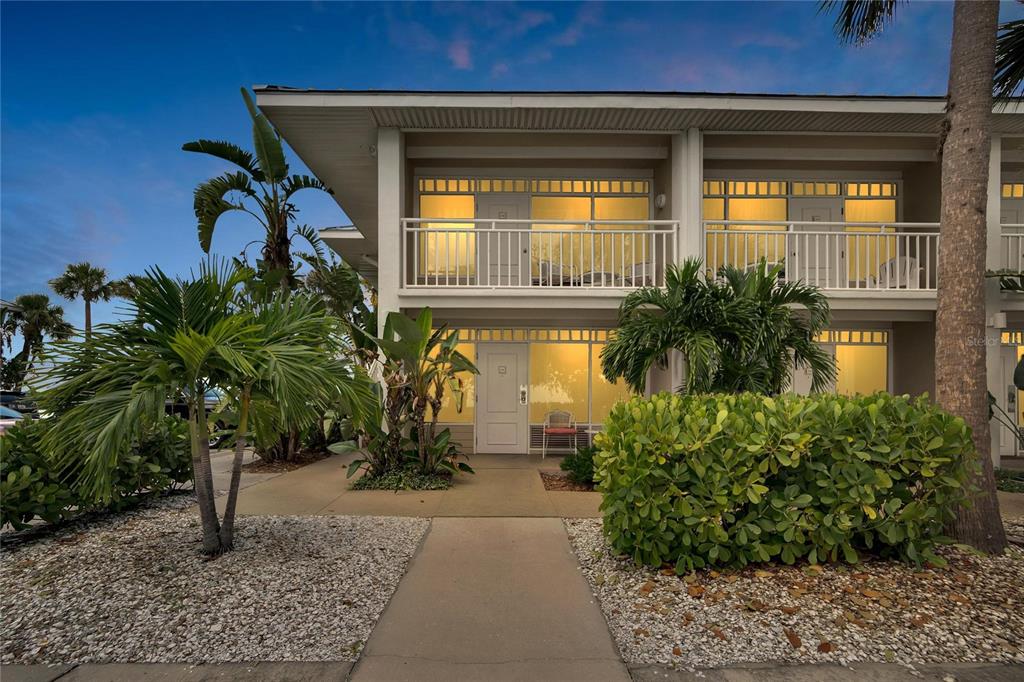 Property for sale at 611 DESTINY DRIVE UNIT 216, RUSKIN, FL, 33570