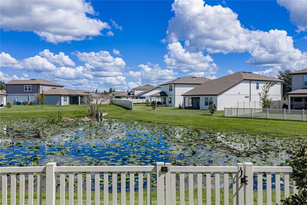 Fully Fenced Conservation Pond Lot