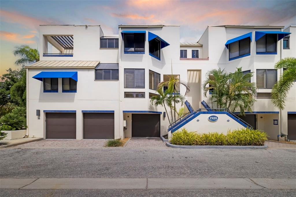 Property for sale at 1920 HARBOURSIDE DRIVE UNIT 1003, LONGBOAT KEY, FL, 34228