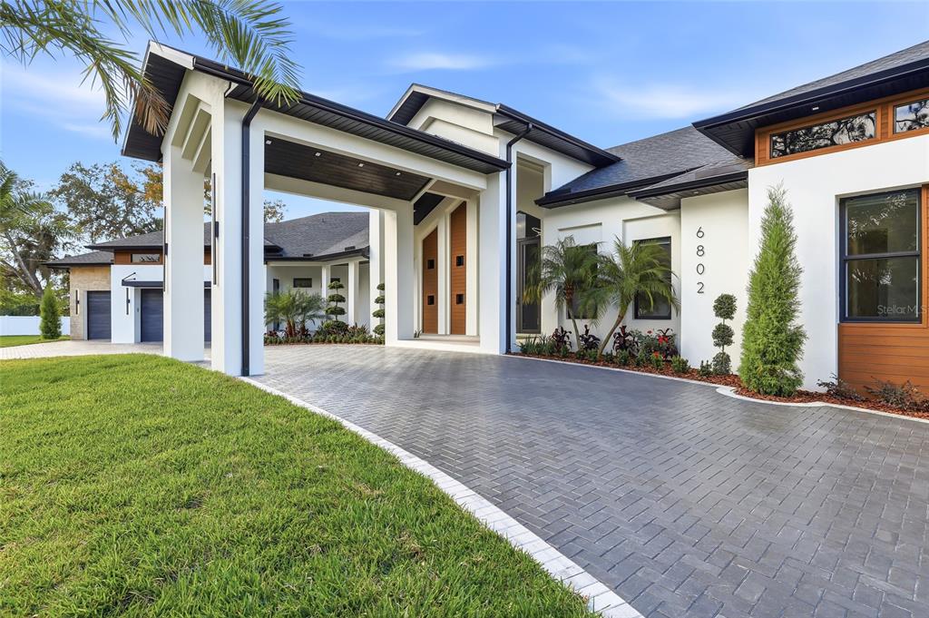 Property for sale at 6802 E CREEK DRIVE, TAMPA, FL, 33615