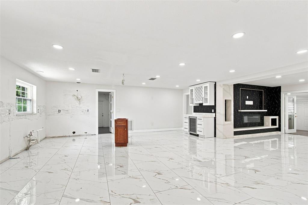 Property for sale at 6463 1ST AVENUE N, ST PETERSBURG, FL, 33710