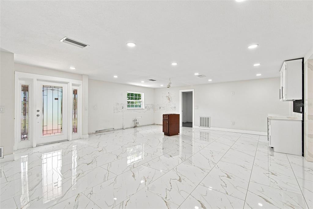 Property for sale at 6463 1ST AVENUE N, ST PETERSBURG, FL, 33710