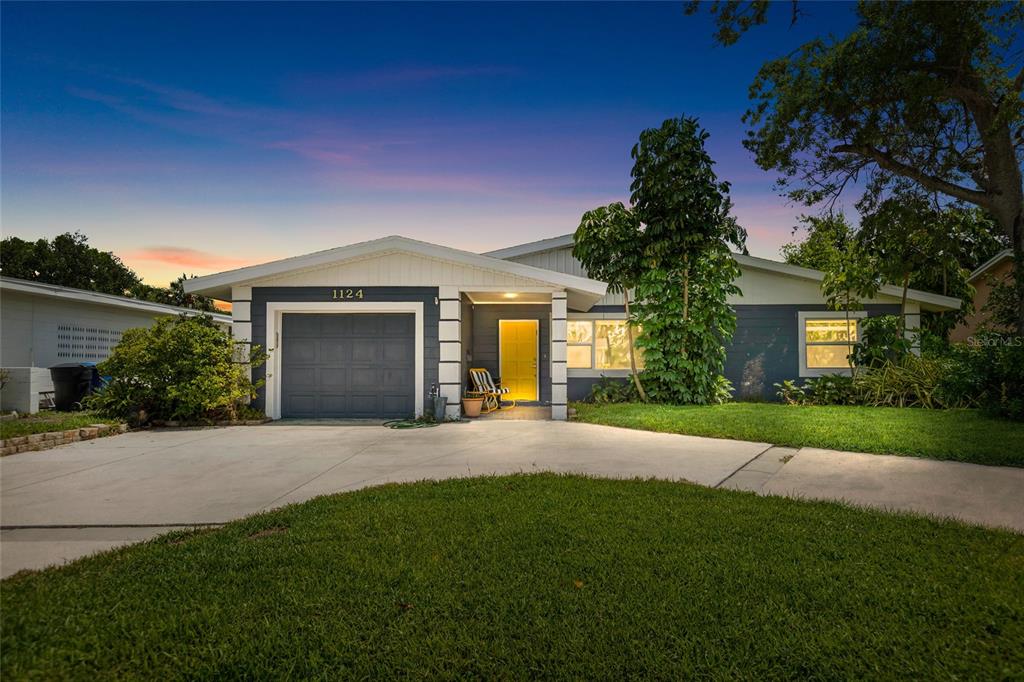 Property for sale at 1124 40TH AVENUE NE, ST PETERSBURG, FL, 33703