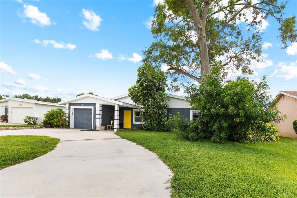 Property for sale at 1124 40TH AVENUE NE, ST PETERSBURG, FL, 33703