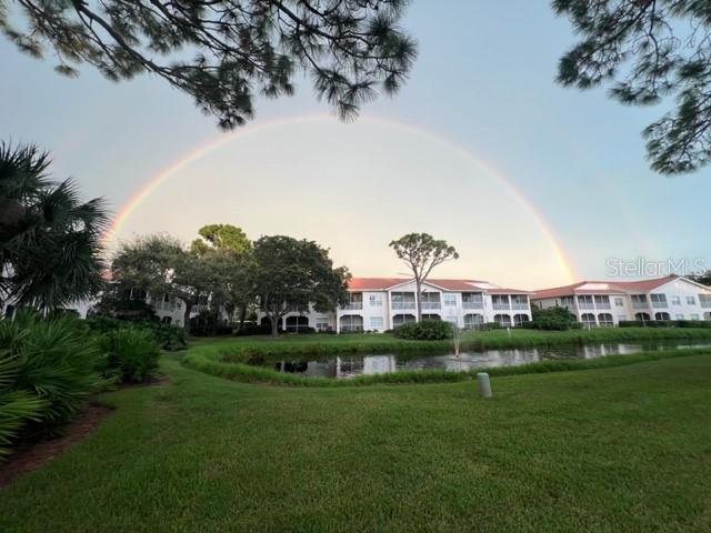 This home in Paradise awaits you.....this is NOT AI generated but the real thing.