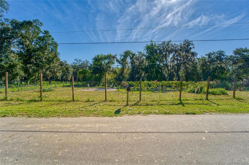 Property for sale at 3533 JORDAN ROAD, DOVER, FL, 33527