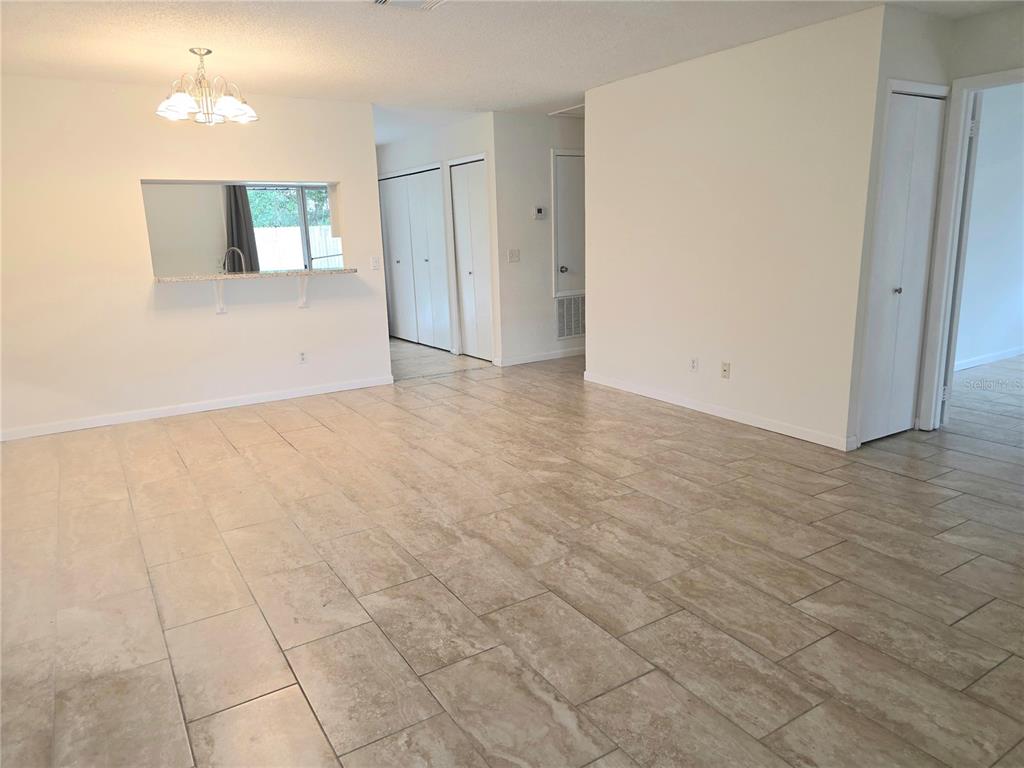Living/Dining Area