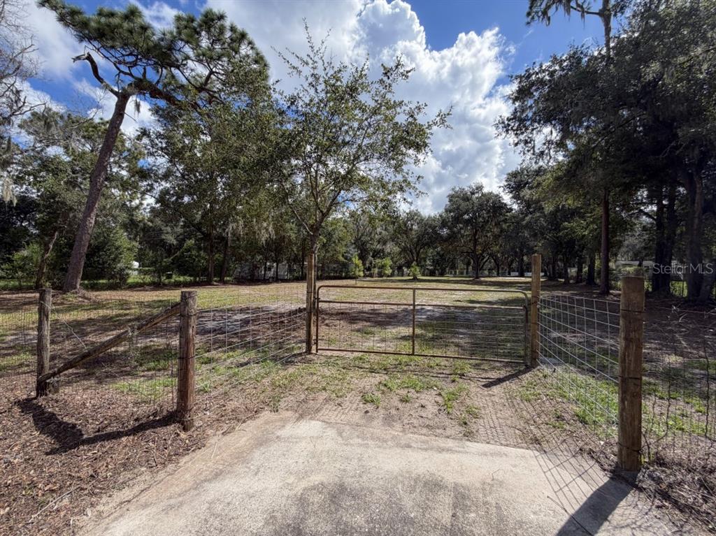 Property for sale at 6916 CORONET ROAD, LAKELAND, FL, 33811