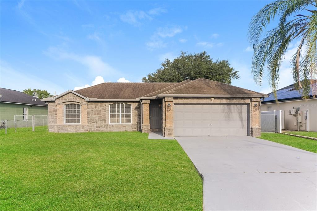 Property for sale at 611 BASINGSTOKE COURT, KISSIMMEE, FL, 34758