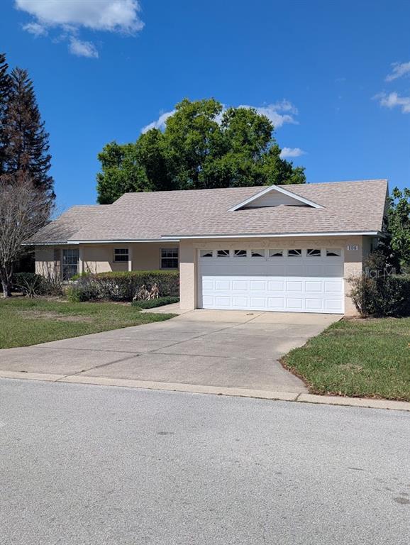 Property for sale at 108 TWIN LAKE CIRCLE, UMATILLA, FL, 32784
