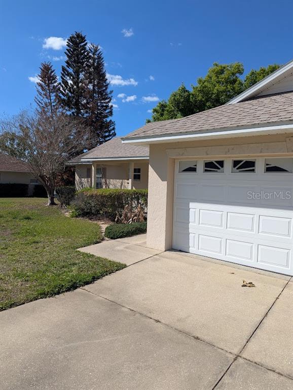 Property for sale at 108 TWIN LAKE CIRCLE, UMATILLA, FL, 32784