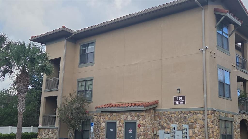 Property for sale at 910 CHARO PARKWAY UNIT 323, DAVENPORT, FL, 33897